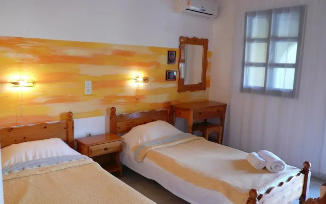 Апартаменты Athina Apartments комната для гостей