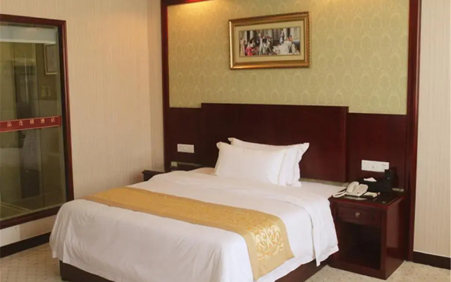 Vienna Hotel Shenzhen Shiyan Shilong Community Шэньчжэнь комната для гостей