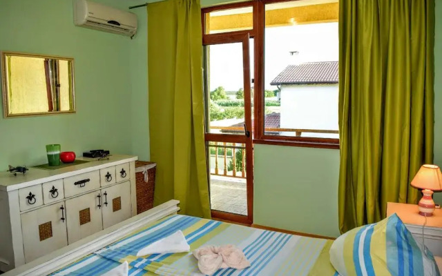 Отель Villa Sokolovo комната для гостей