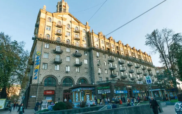 Апартаменты Big Lux Apartments вид на фасад