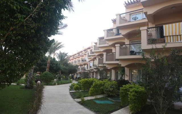 Курортный отель Pyramisa Sahl Hasheesh Resort 2
