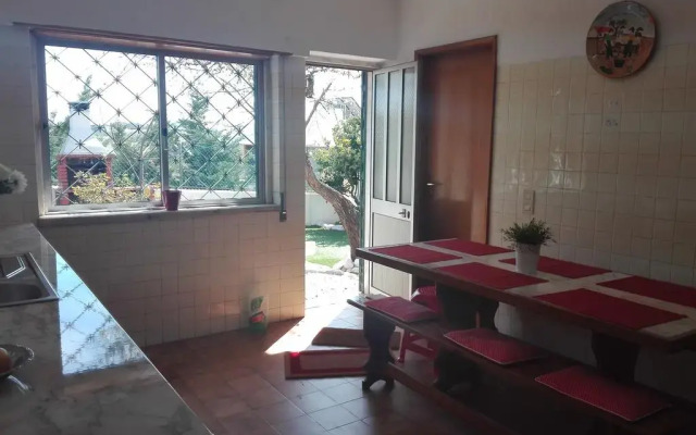 Отель Oeiras Park Villa вид на фасад