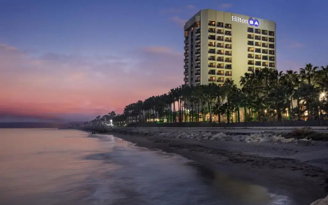 Mersin HiltonSA Турция, Мерсин - отзывы, цены и фото номеров - забронировать отель Mersin HiltonSA онлайн пляж