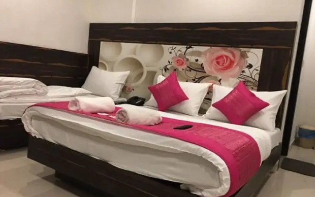 Hotel Sunrise Dx комната для гостей