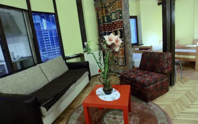 Отель Guesthouse Ferit комната для гостей