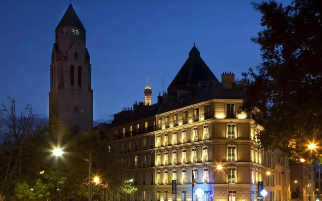 Hotel Marceau Champs Elysees вид на фасад