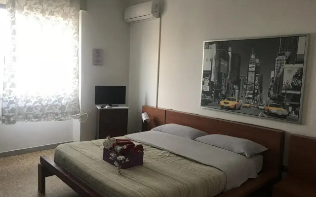 Отель B&B Cagliari Ariosto комната для гостей