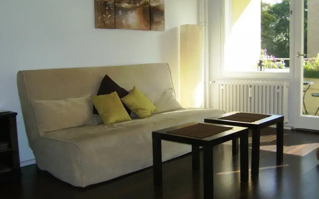Апартаменты Nikol Apartments Берлин комната для гостей
