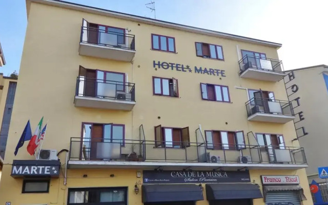 Hotel Marte вид на фасад