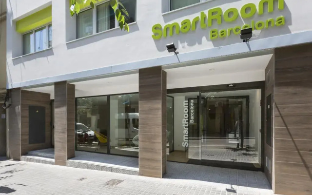 Отель SmartRoom Barcelona вид на фасад