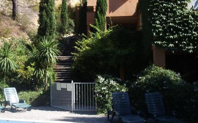 Les Terrasses De La Plage Dorée In Sanary Sur Mer France