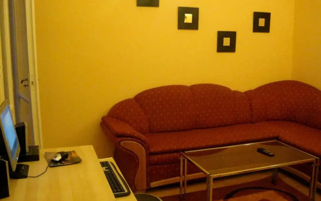 Anadin Female Hostel (хостел для женщин) удобства в номере
