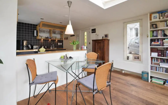 Отель A192 Brouwersgracht Ii Houseboat комната для гостей