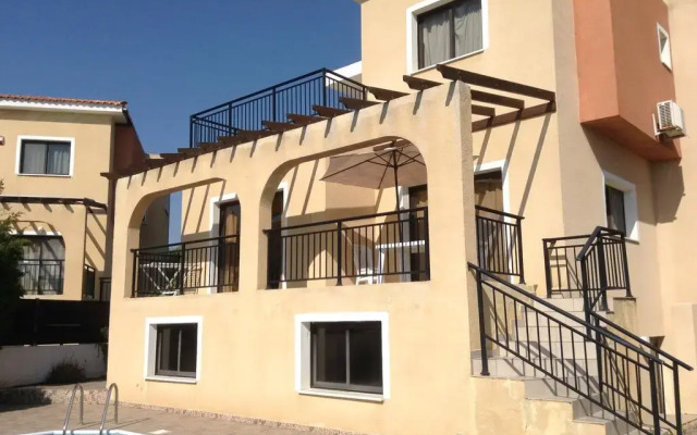 Отель Marinea Beach Villas вид на фасад
