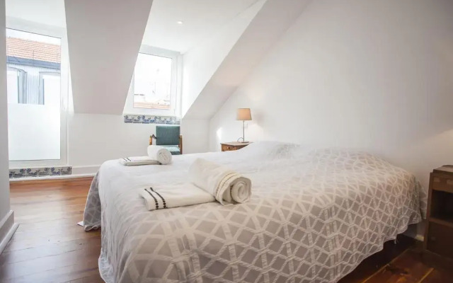 Отель Lovelystay Graca Terrace With River View комната для гостей