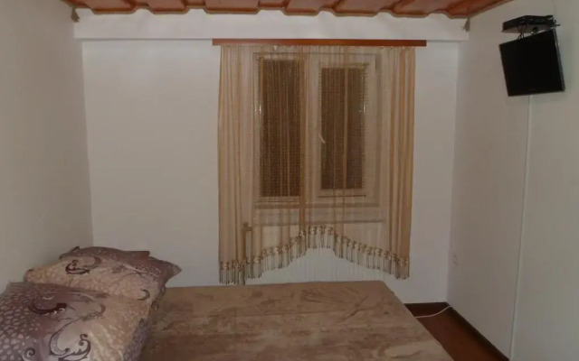 Гостиница Bunker комната для гостей