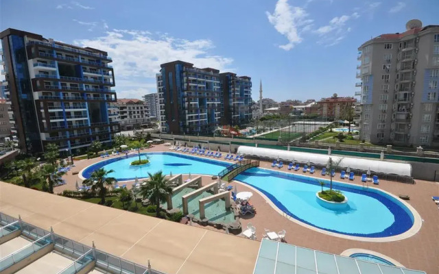 Отель Cyristal Park II бассейн
