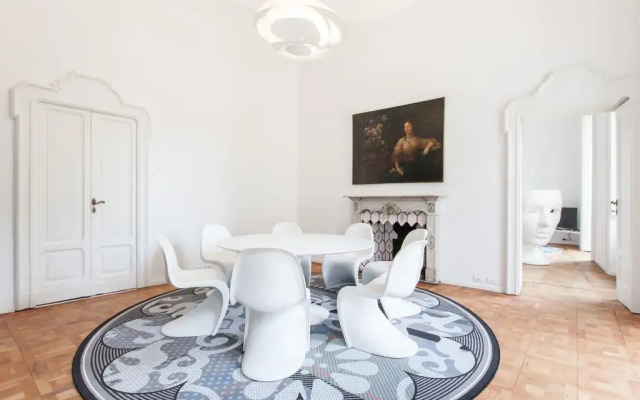 Отель Della Spiga Apartment Италия, Милан - отзывы, цены и фото номеров - забронировать отель Della Spiga Apartment онлайн комната для гостей