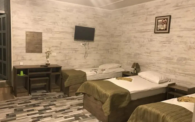 Отель Art Guesthouse Армения, Цахкадзор - отзывы, цены и фото номеров - забронировать отель Art Guesthouse онлайн комната для гостей