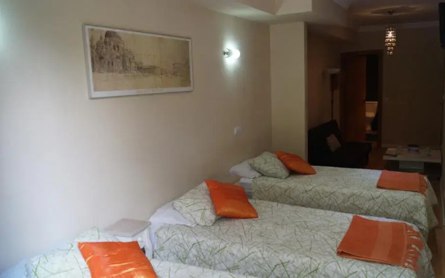 Отель Good-home Paseo De Gracia Барселона комната для гостей