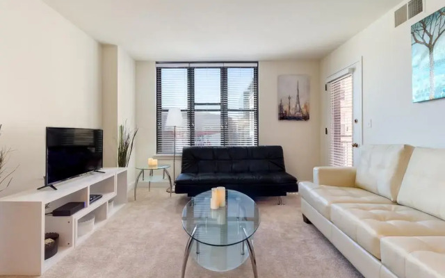 Отель Heaven on Washington Furnished Apartments - Heart of the City США, Вашингтон - отзывы, цены и фото номеров - забронировать отель Heaven on Washington Furnished Apartments - Heart of the City онлайн комната для гостей