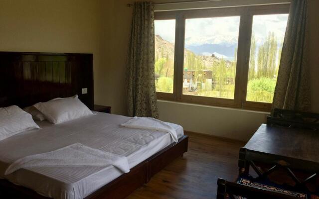 Heschuk Guest House In Leh India From None Photos - 