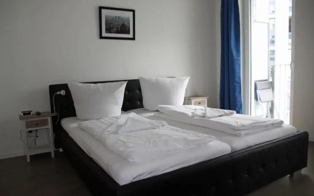 Отель Holiday at Alexanderplatz Apartments Германия, Берлин - отзывы, цены и фото номеров - забронировать отель Holiday at Alexanderplatz Apartments онлайн комната для гостей