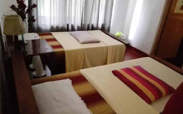 Hotel A5 комната для гостей