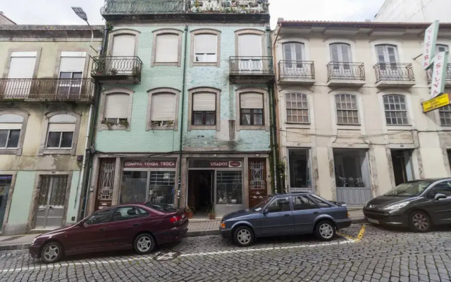 Отель Go2oporto Almada вид на фасад