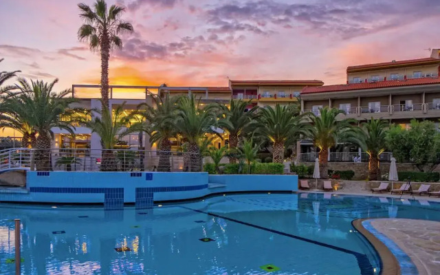 Lagomandra Hotel & Spa бассейн