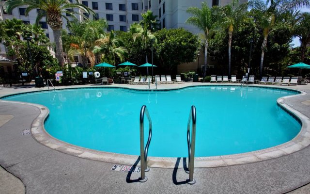 Holiday Inn Anaheim Resort 2