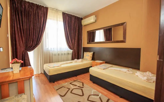Отель Guest House Amore Болгария, Сандански - отзывы, цены и фото номеров - забронировать отель Guest House Amore онлайн комната для гостей