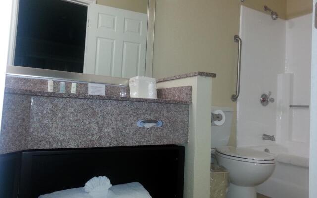 Comfort Suites Huntington Beach 0