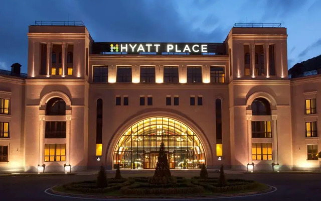 Отель Hyatt Jermuk вид на фасад