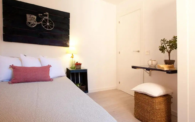 Отель Enjoybcn Diagonal Nord Apartment Испания, Оспиталет-де-Льобрегат - отзывы, цены и фото номеров - забронировать отель Enjoybcn Diagonal Nord Apartment онлайн комната для гостей