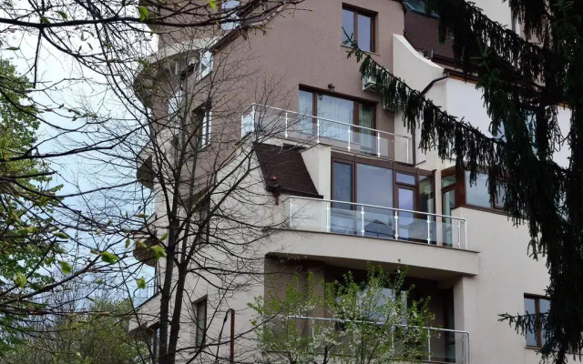 Апартаменты Hotelina Apartment вид на фасад