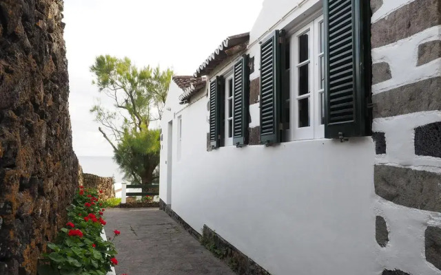 Отель Galera Cottage вид на фасад