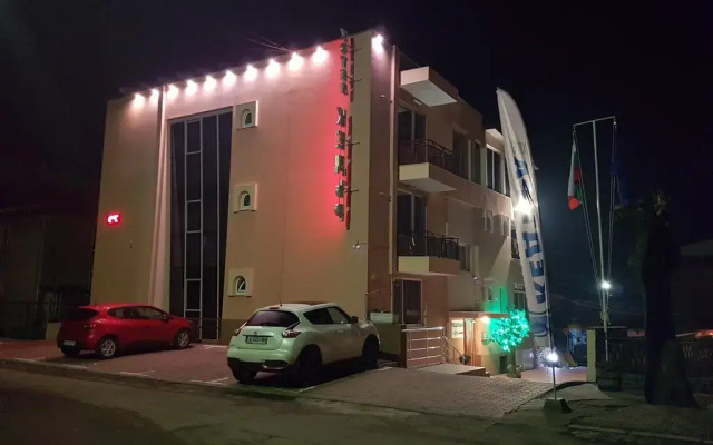 Hotel Kedara вид на фасад