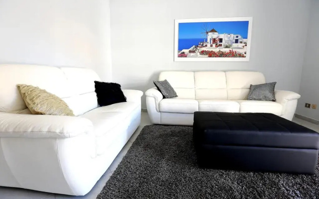Апартаменты Case Sicule - Pietre Nere Apartment Поццалло комната для гостей