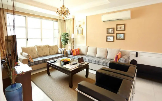 Апартаменты Central Bangkok 2+1 Bedroom Apartment on Soi 18 Бангкок комната для гостей