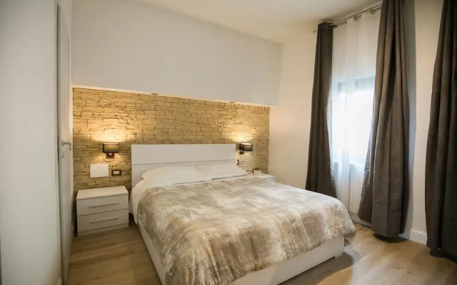 Отель J.R. Santa Maria Novella Luxury Rooms Италия, Флоренция - отзывы, цены и фото номеров - забронировать отель J.R. Santa Maria Novella Luxury Rooms онлайн комната для гостей