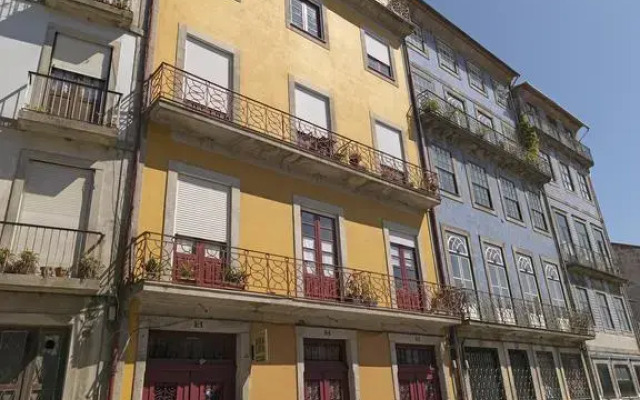 Отель Feels Like Home - Porto Central Flat вид на фасад