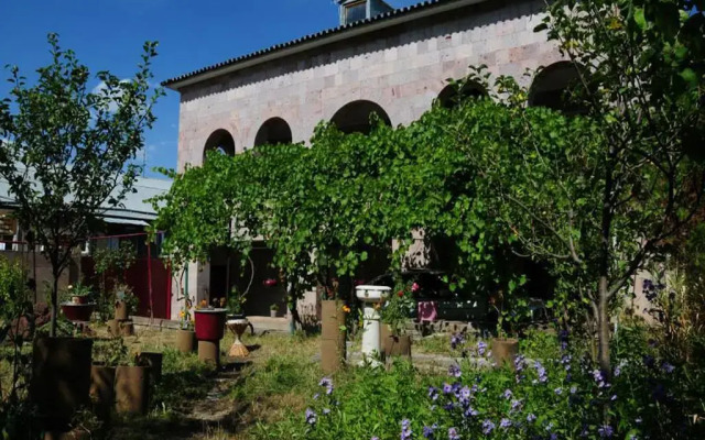 Отель Anahit Guest House