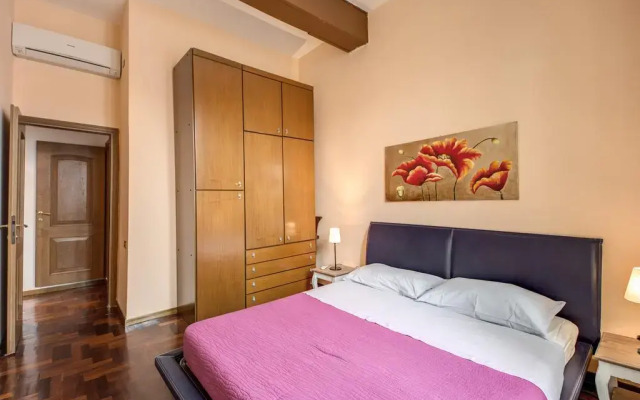 Апартаменты Elegant Apartment Campo Dei Fiori комната для гостей