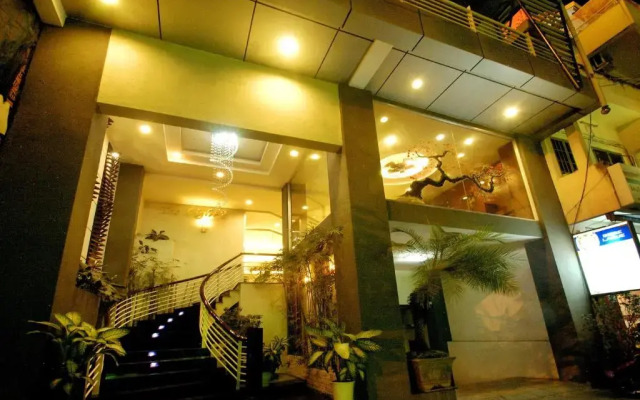 Brandi Nha Trang Hotel вид на фасад