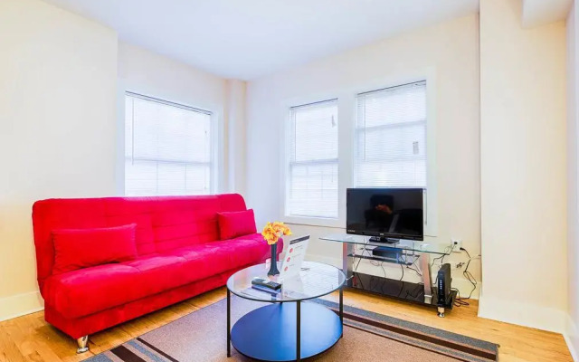 Отель Ginosi Dupont Circle Apartel комната для гостей
