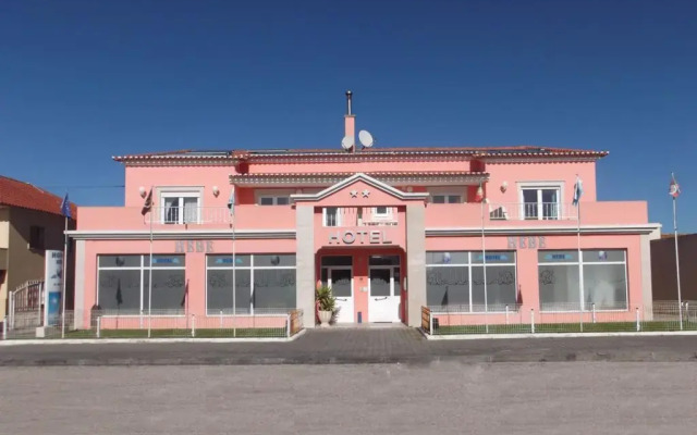 Hotel Hebe вид на фасад