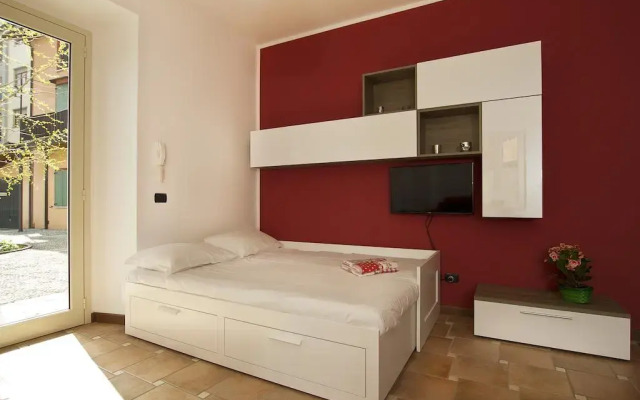 Отель Pallanza Apartment Италия, Вербания - отзывы, цены и фото номеров - забронировать отель Pallanza Apartment онлайн комната для гостей