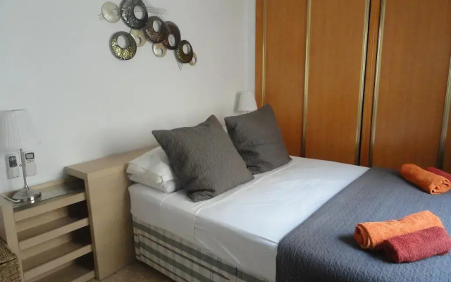 Отель Playamarina II Aparthotel Cabo Roig комната для гостей