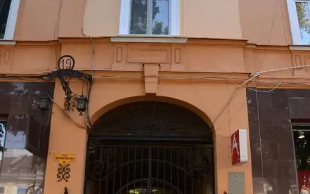 Гостиница Flat On Deribasovskaya вид на фасад